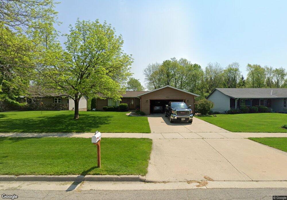 1203 Villa Park Dr, West Bend, WI 53090 - photo 1