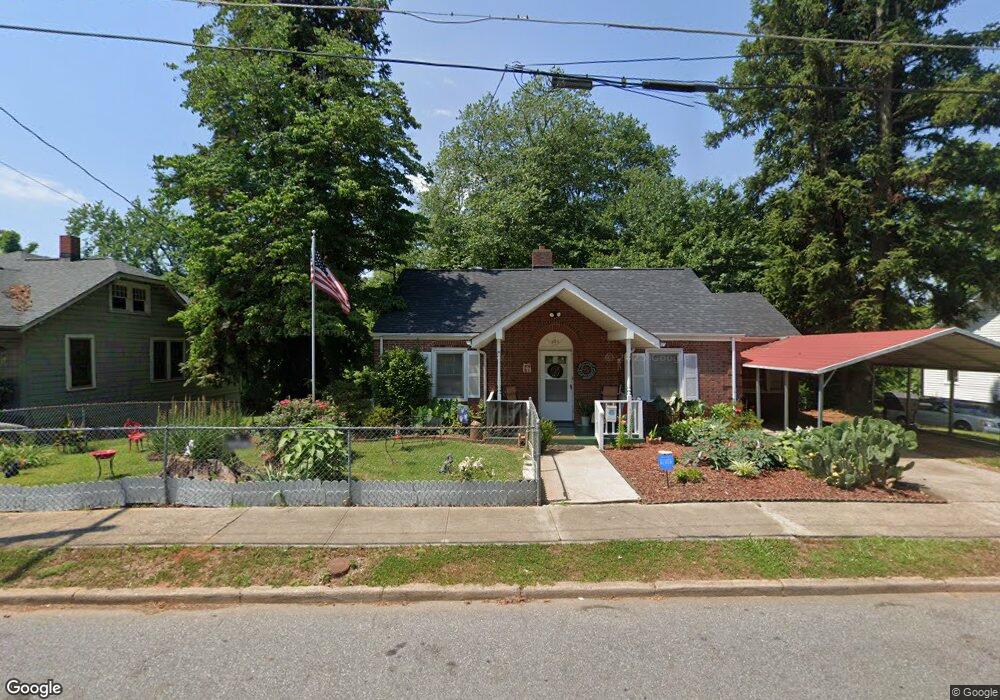 353 Brevard St, Statesville, NC 28677 - photo 1