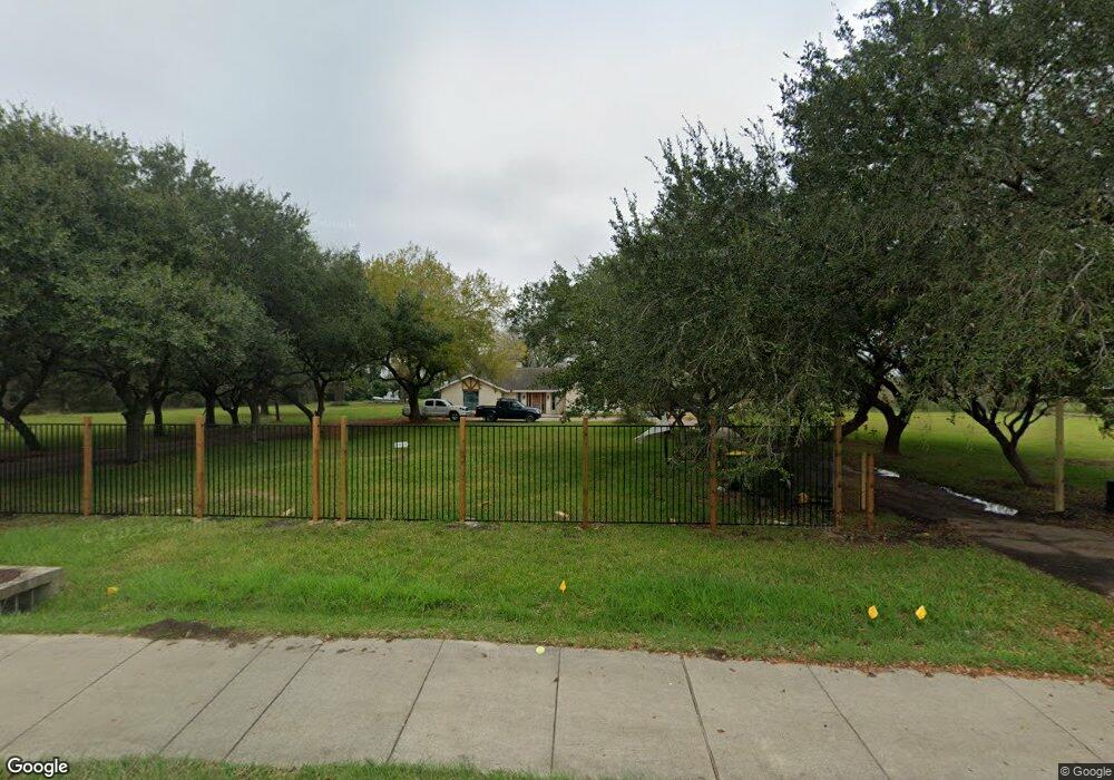 5425 Magnolia Pkwy, Pearland, TX 77584 - photo 1