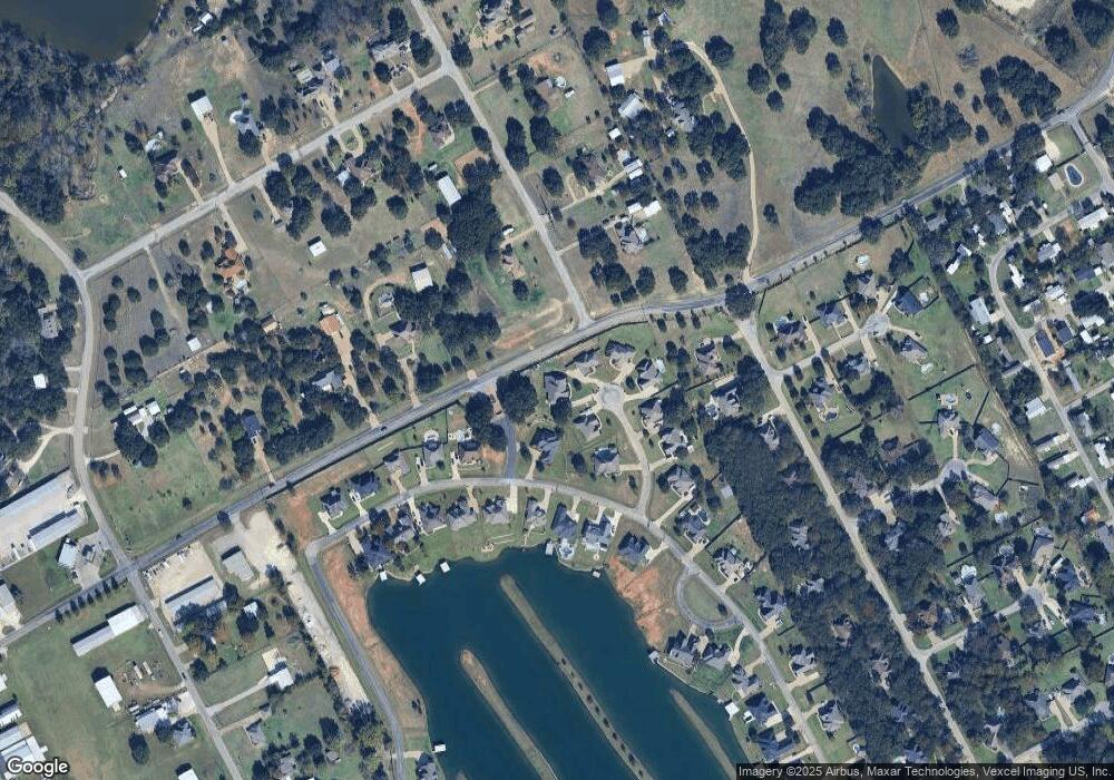 4406 Twin Oak Ct, Granbury, TX 76049 - photo 1