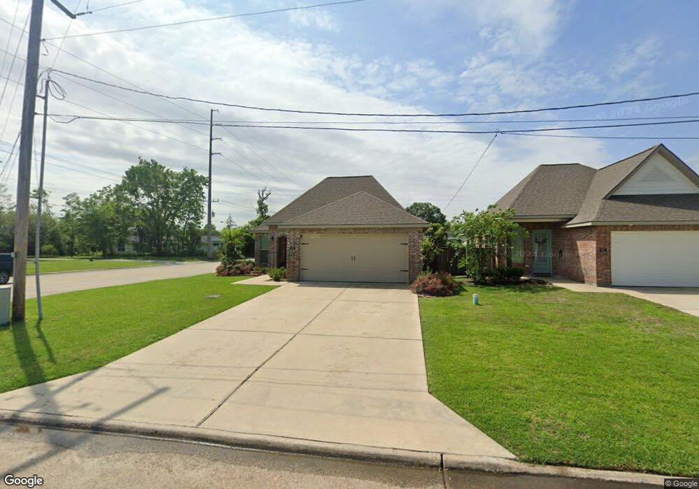 811 Terry Ln, Lake Charles, LA 70605 - photo 1
