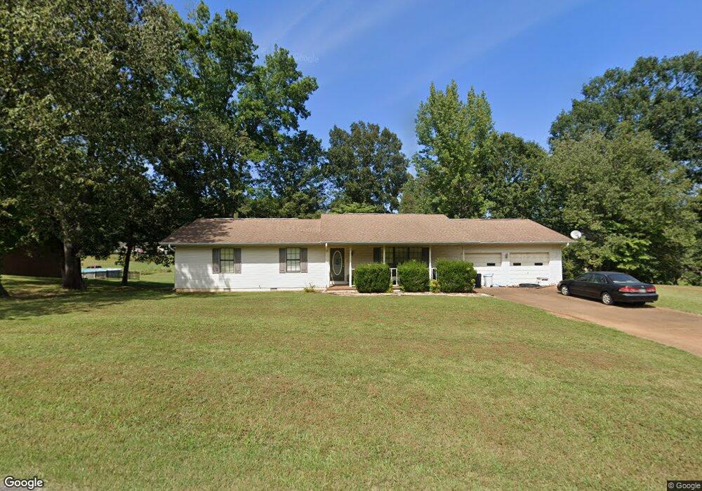 121 Cabin Dr, Linden, TN 37096 - photo 1