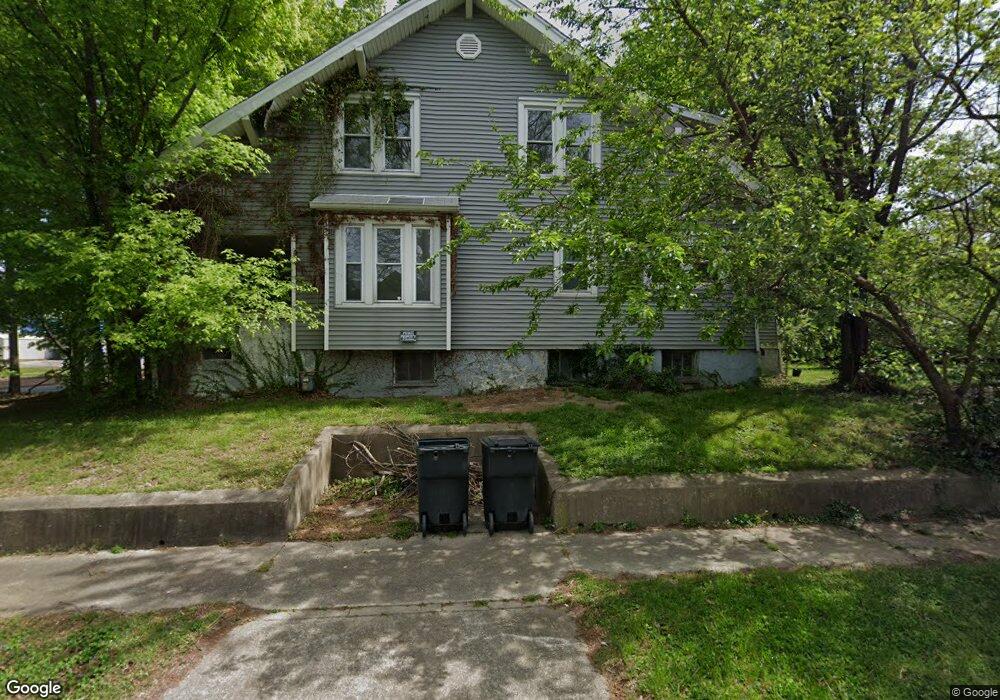 2402 E Spring St, New Albany, IN 47150 - photo 1