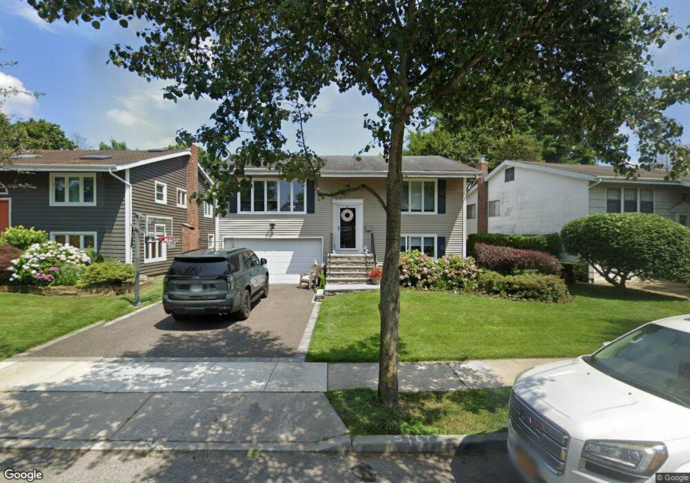 30 Fishermans Dr, Port Washington, NY 11050 - photo 1