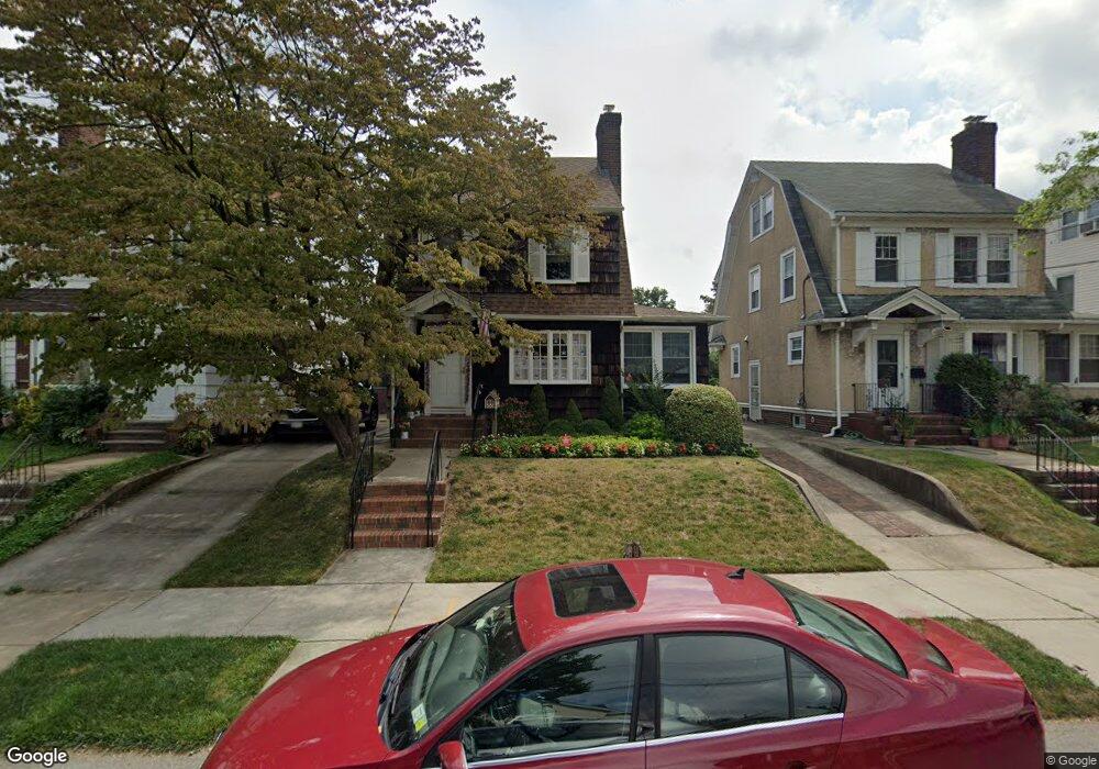 4511 170th St, Flushing, NY 11358 - photo 1