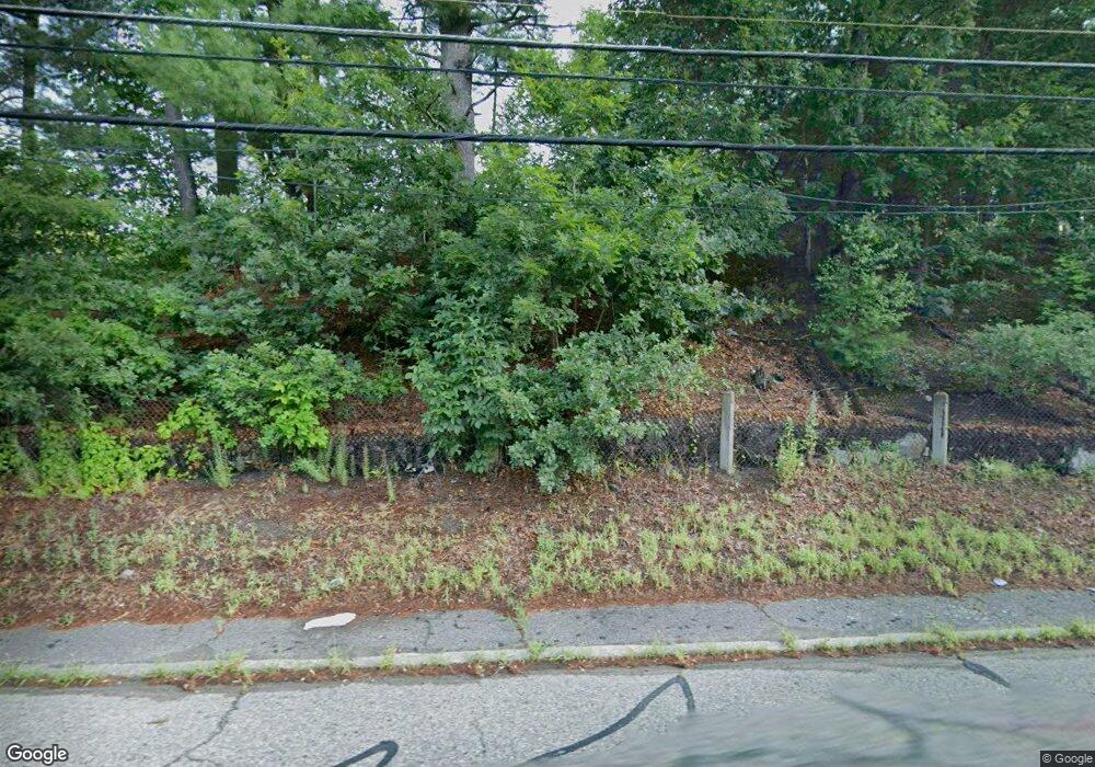 976 Merrimack Ave, Dracut, MA 01826 - photo 1