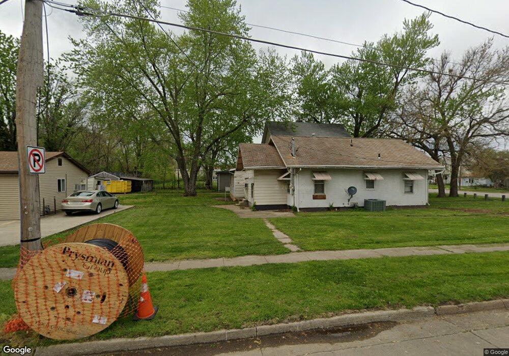 2053 E Grand Ave, Des Moines, IA 50317 - photo 1