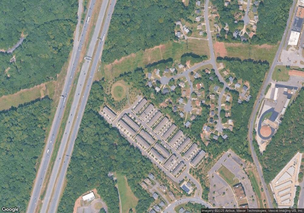 4518 Potomac Highlands Cir unit 75, Triangle, VA 22172 - photo 1