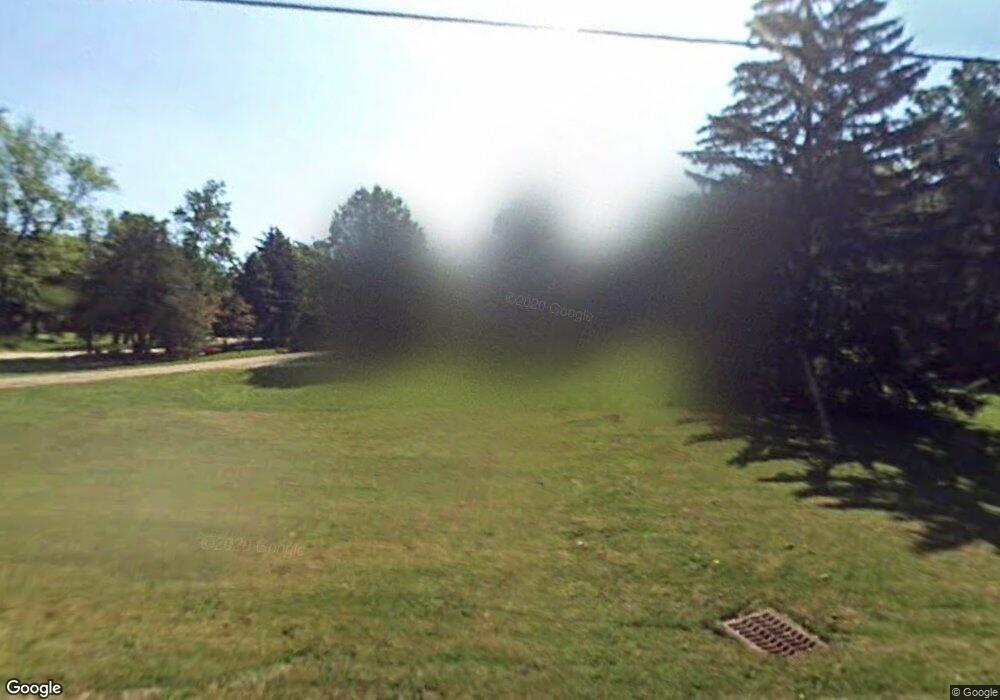 1701 Orchard Dr, Akron, OH 44333 - photo 1