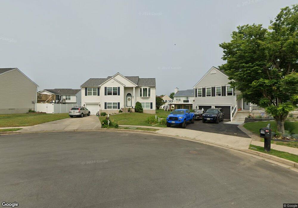 11 Spinnaker Reef Ct, Middle River, MD 21220 - photo 1