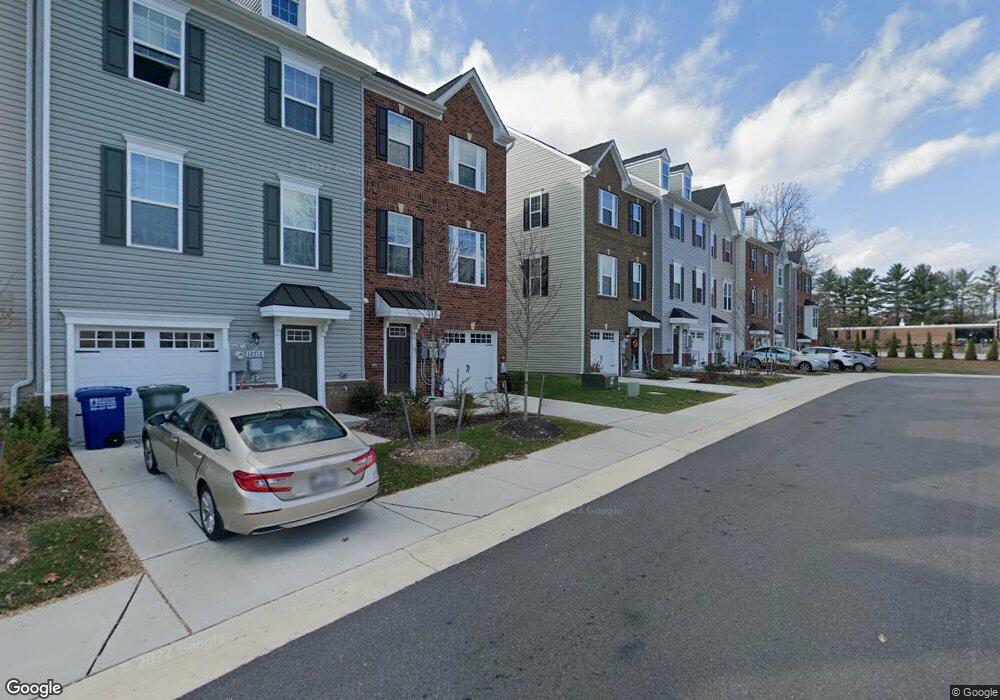 10710 Hidden Ridge Dr, Columbia, MD 21044 - photo 1