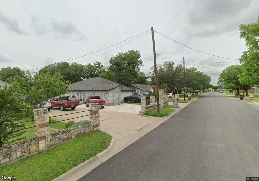 1709 N Wilhite St, Cleburne, TX 76031 - photo 1