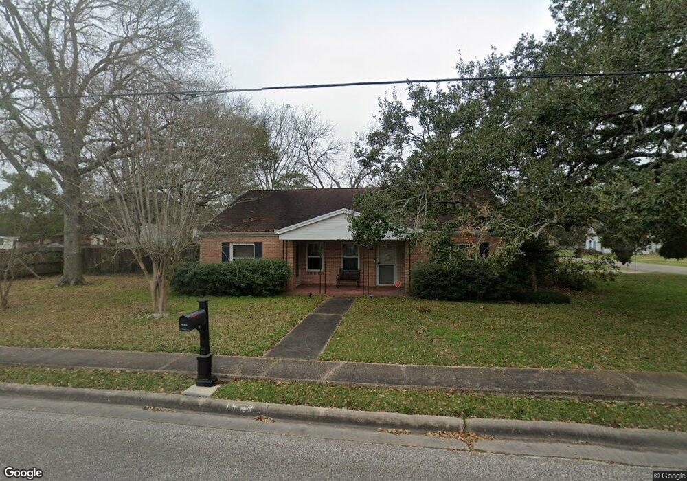 202 S Johnson St, Alvin, TX 77511 - photo 1