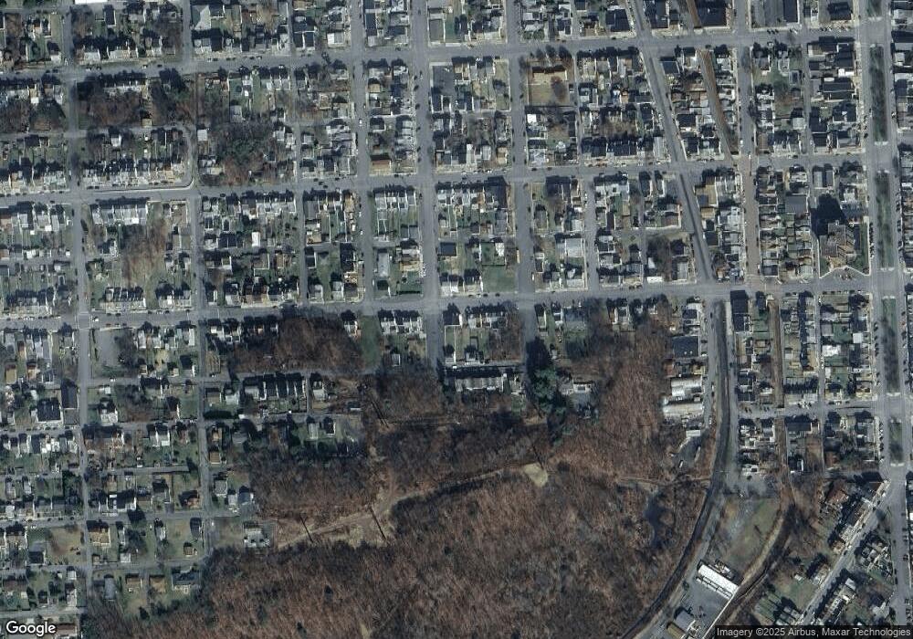 628 W Mulberry St, Shamokin, PA 17872 - photo 1