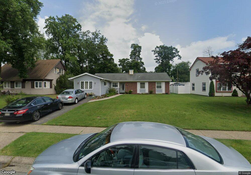 70 Southampton Dr, Willingboro, NJ 08046 - photo 1