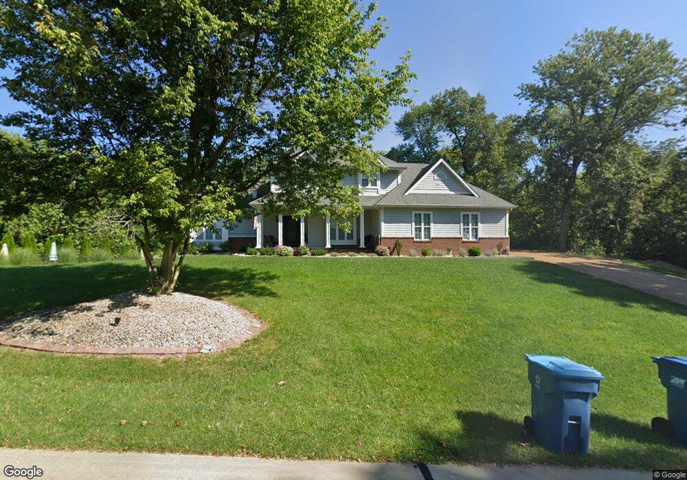2 Hillsborough Dr, Collinsville, IL 62234 - photo 1