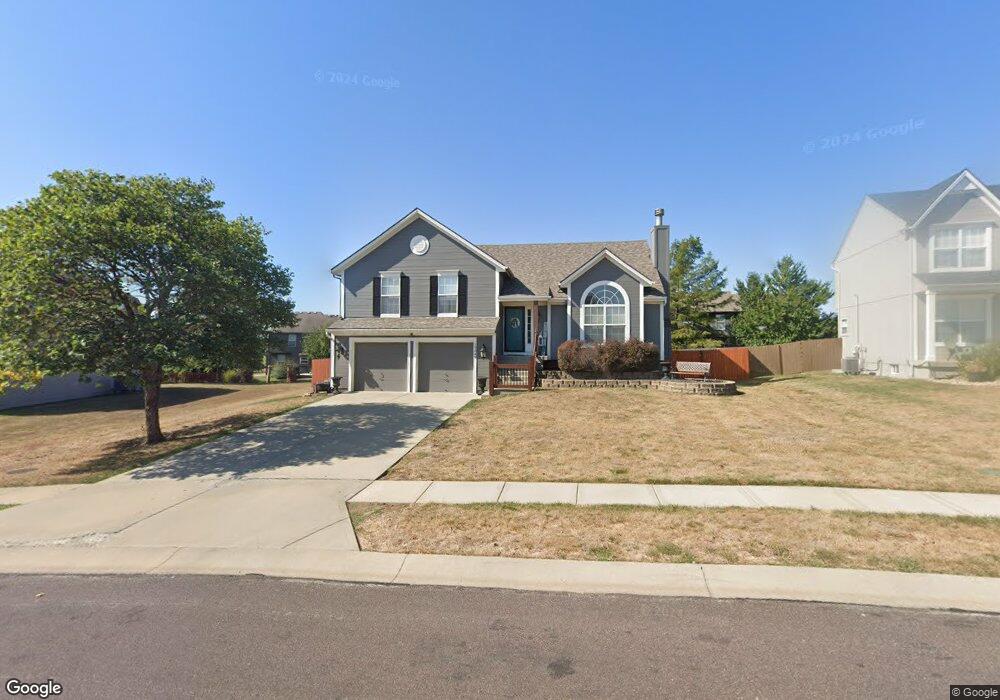 19349 W 209th St, Spring Hill, KS 66083 - photo 1