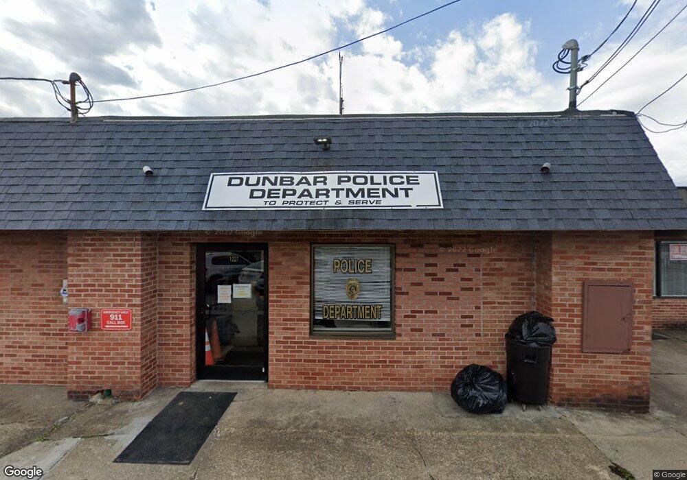 1227 Leone Ln, Dunbar, WV 25064 - photo 1