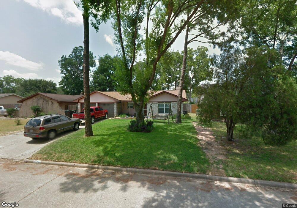 11027 Overlea Dr, Houston, TX 77089 - photo 1