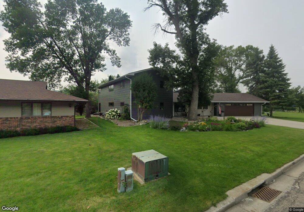 520 8th St SW, Jamestown, ND 58401 - photo 1