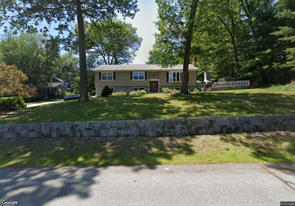 108 Fawn Ln, Nashua, NH 03064 - photo 1