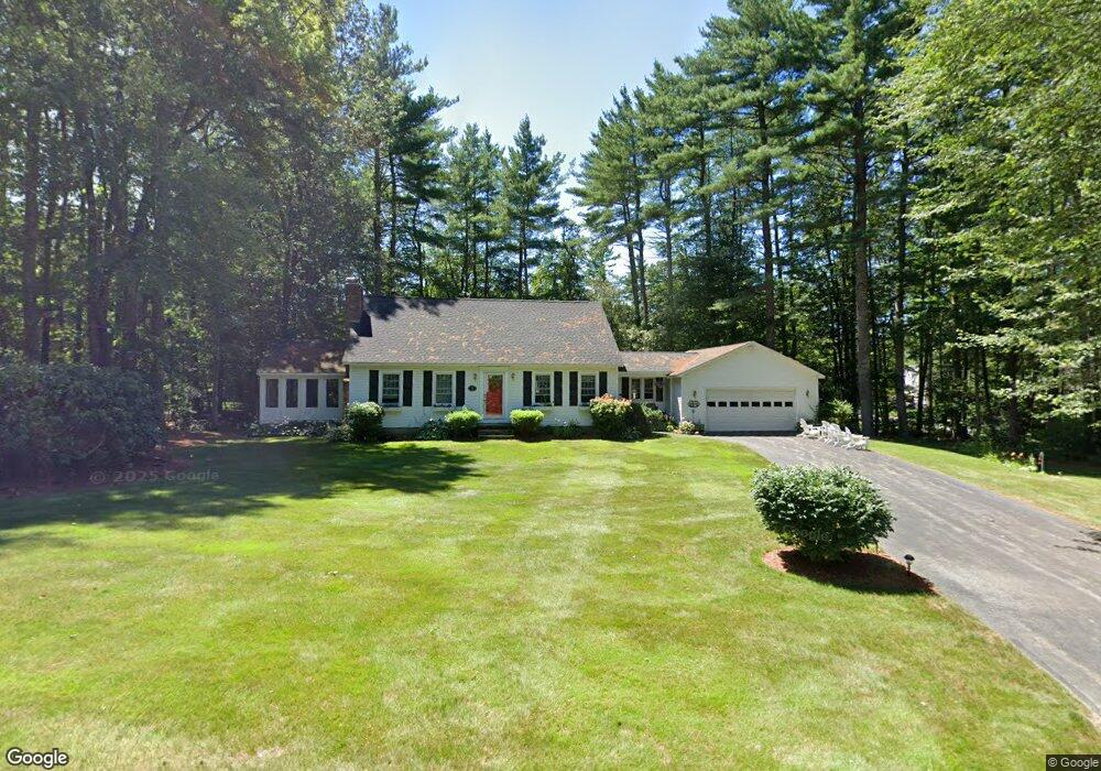 18 Courtland Dr, MerriMacK, NH 03054 - photo 1