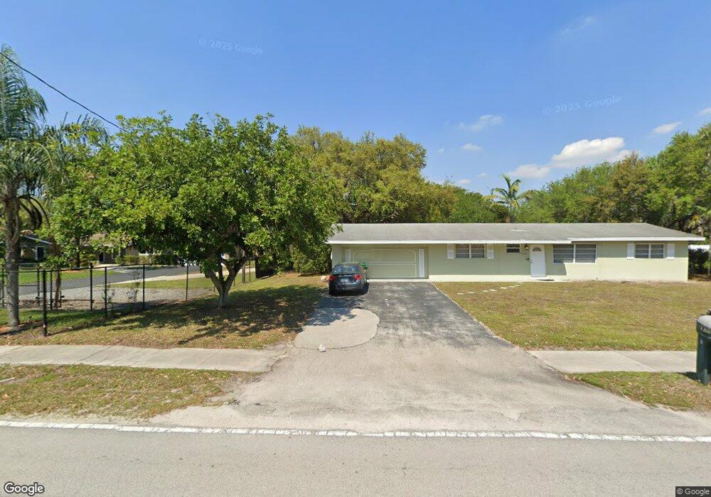 7371 SW 39th St, Davie, FL 33314 - photo 1