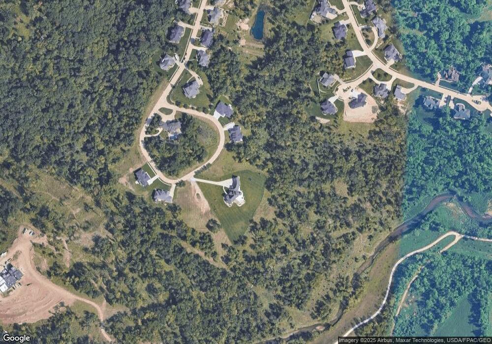 1601 Aspen Cir SE, Cedar Rapids, IA 52403 - photo 1