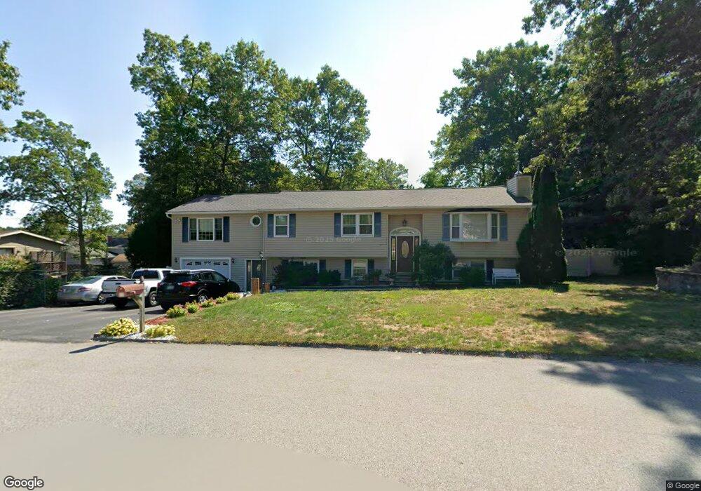 4 Marian Ln, Nashua, NH 03062 - photo 1