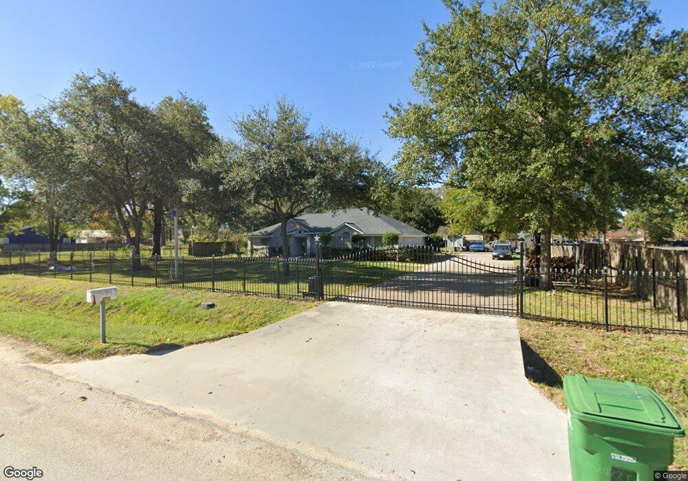 10917 Maple Leaf St, Houston, TX 77016 - photo 1