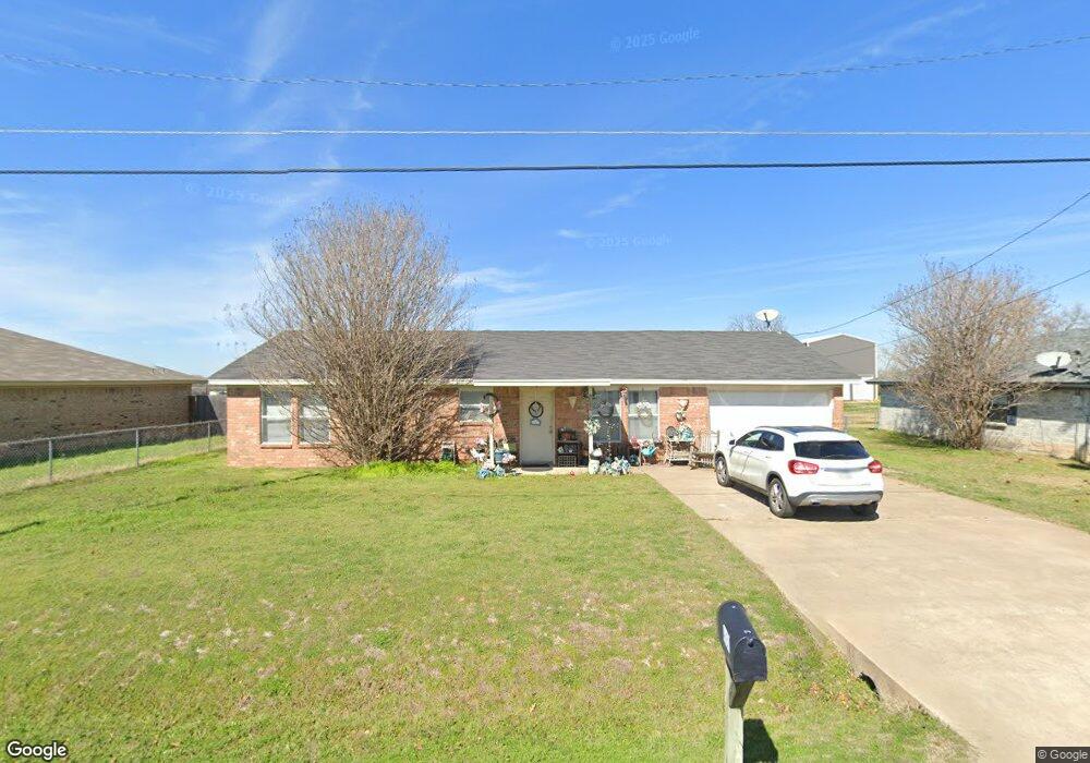 4037 Country Meadows Cir, Granbury, TX 76049 - photo 1