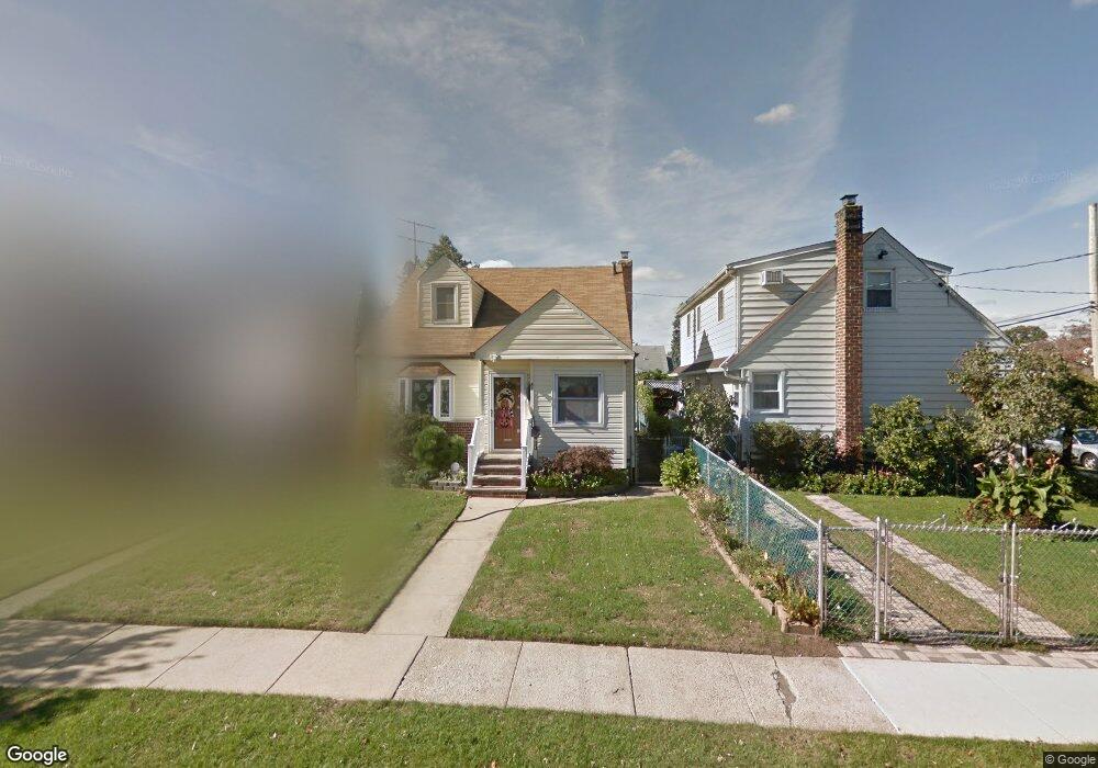 81 Mayfair Ave, West Hempstead, NY 11552 - photo 1