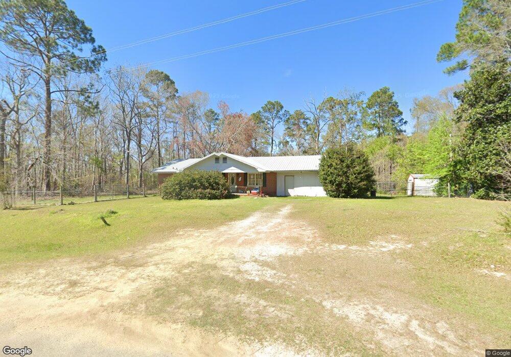 546 W 4th Ave, Twin City, GA 30471 - photo 1