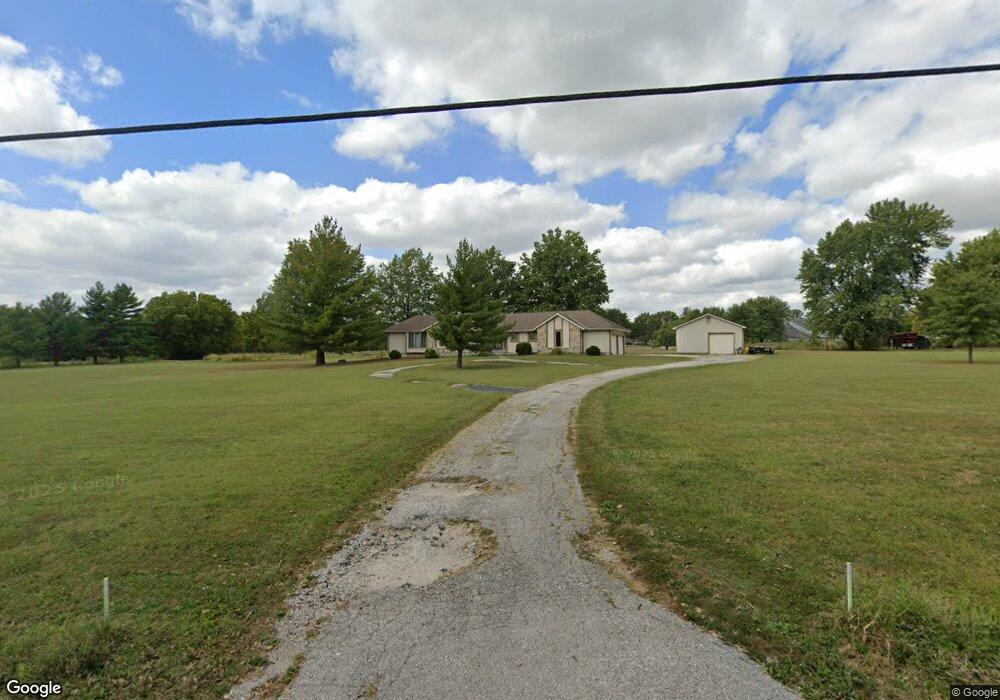 1204 N Prairie Ln, Raymore, MO 64083 - photo 1