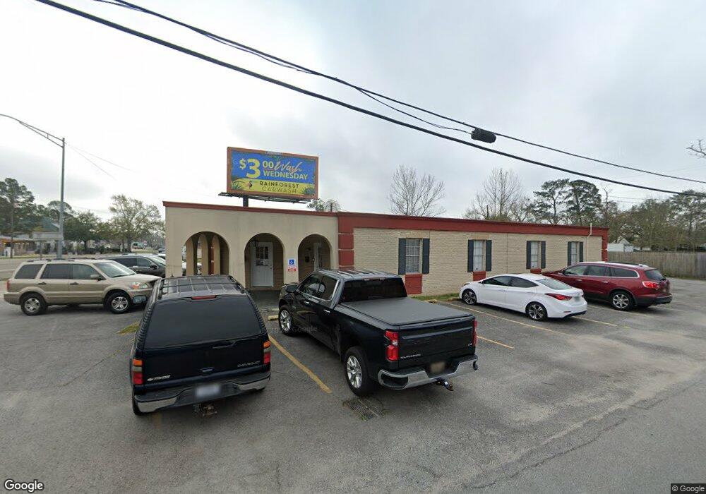 401 Pontchartrain Dr unit B, Slidell, LA 70458 - photo 1