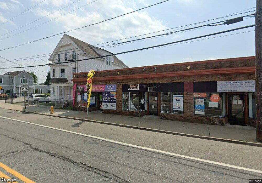 570 Smithfield Ave, Pawtucket, RI 02860 - photo 1