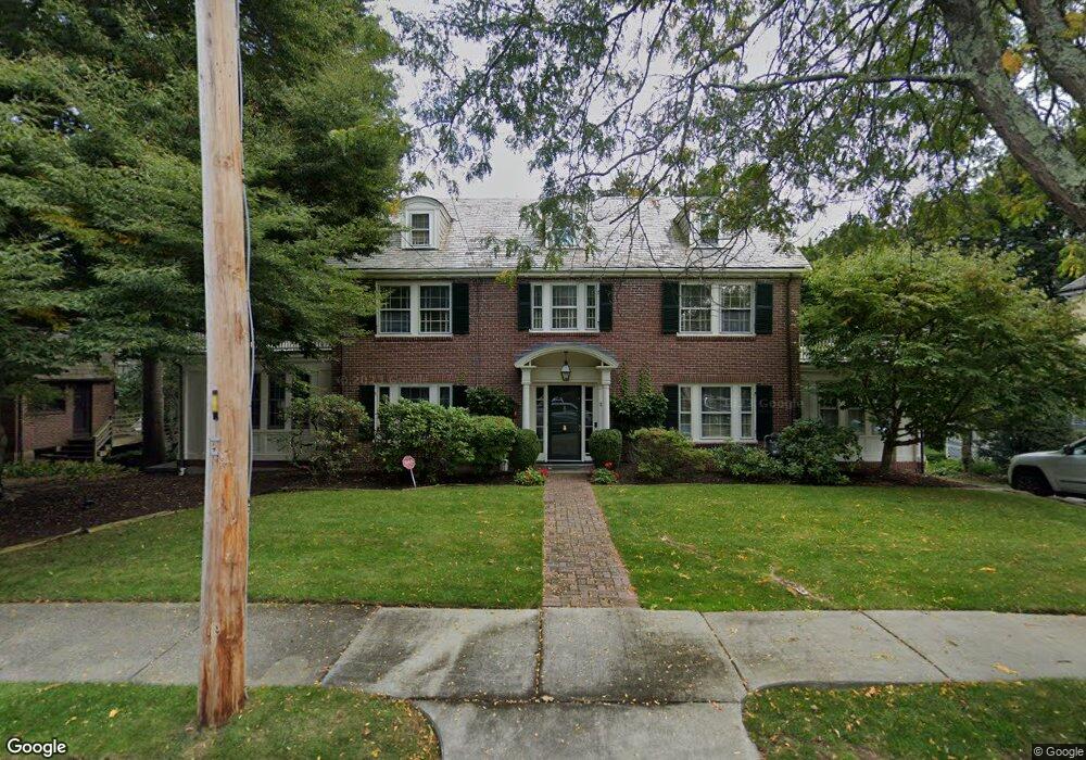 20 Wamesit Rd, Waban, MA 02468 - photo 1