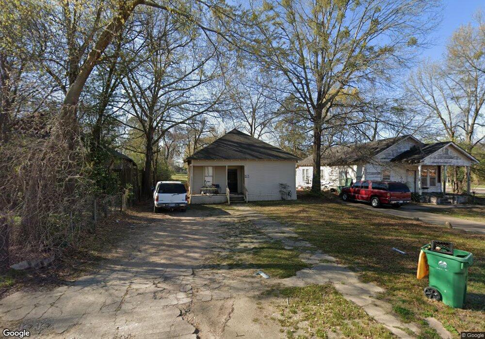 1541 W 10th St, Texarkana, TX 75501 - photo 1