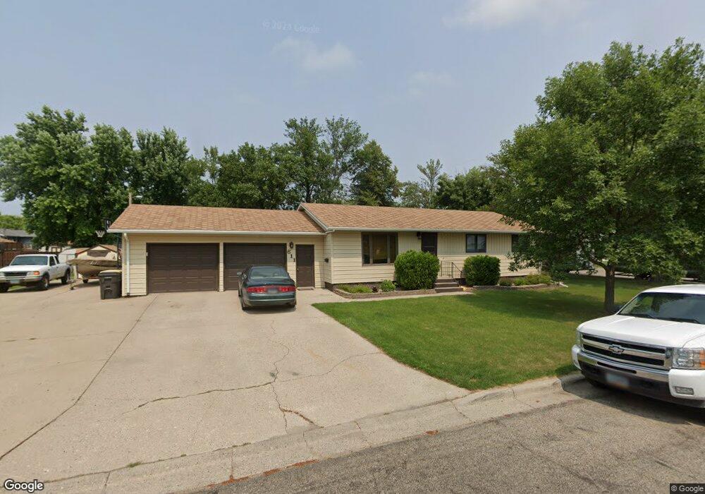 611 17th St NE, Jamestown, ND 58401 - photo 1