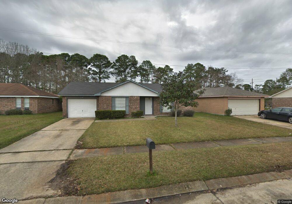 110 Trafalgar Square, Slidell, LA 70461 - photo 1