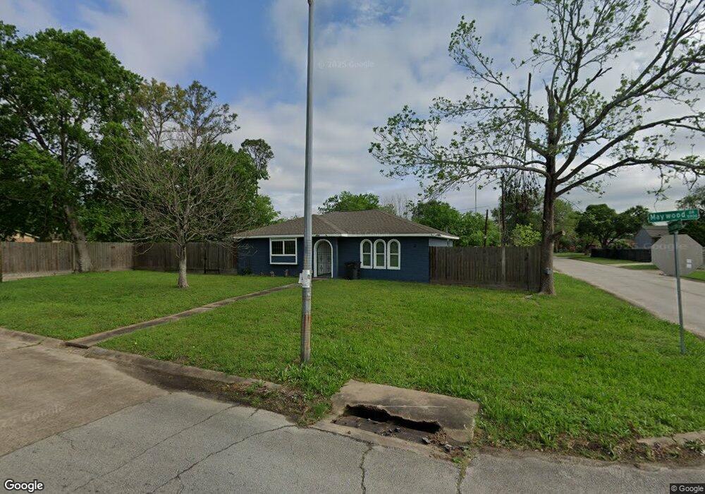 5902 Maywood Dr, Houston, TX 77053 - photo 1