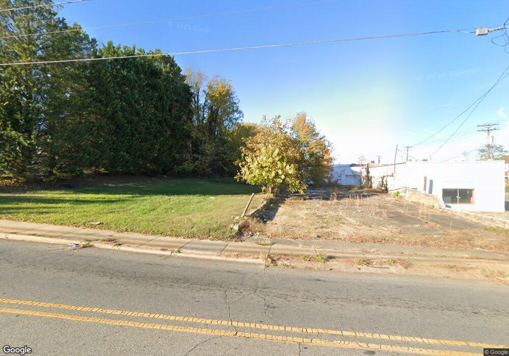 306 W Harrison St, Reidsville, NC 27320 - photo 1