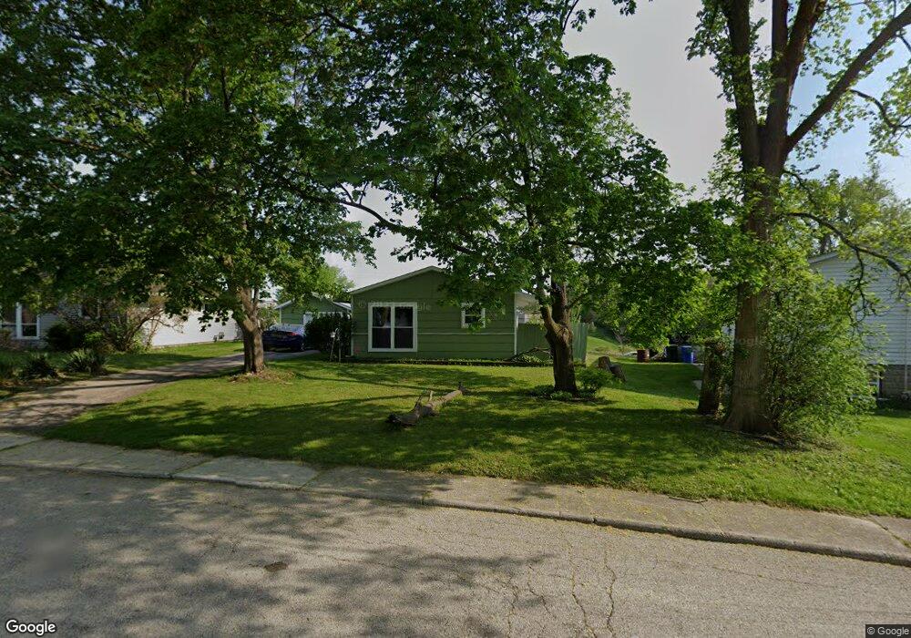 551 Waco Ln, Carpentersville, IL 60110 - photo 1