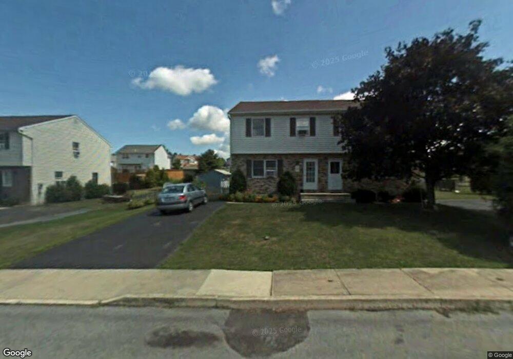 635 Lincoln St, Shoemakersville, PA 19555 - photo 1