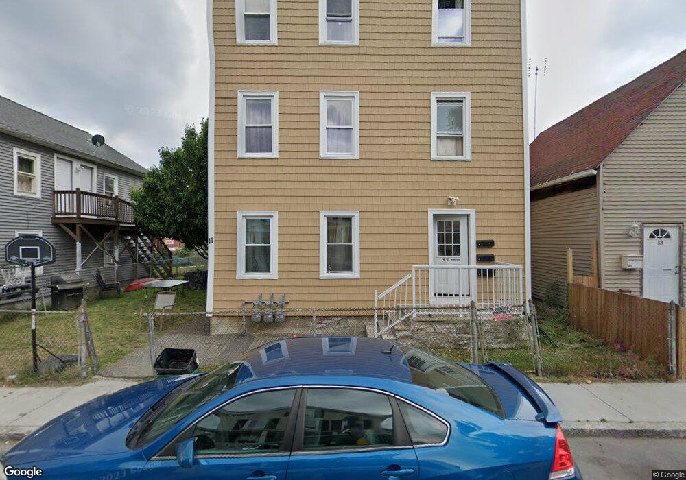 11 Lodi St, Worcester, MA 01608 - photo 1