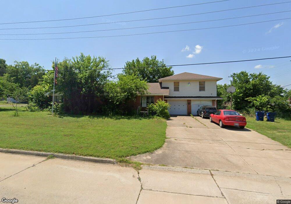1102 W Jones Ave, Duncan, OK 73533 - photo 1