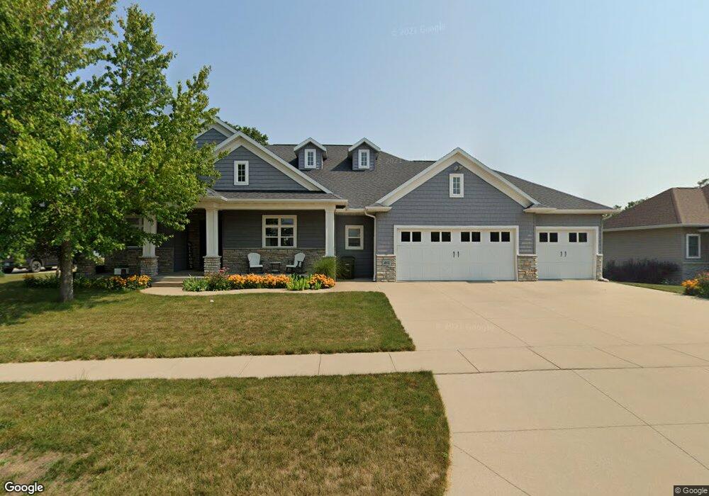 4032 Windfall Dr NW, Cedar Rapids, IA 52405 - photo 1