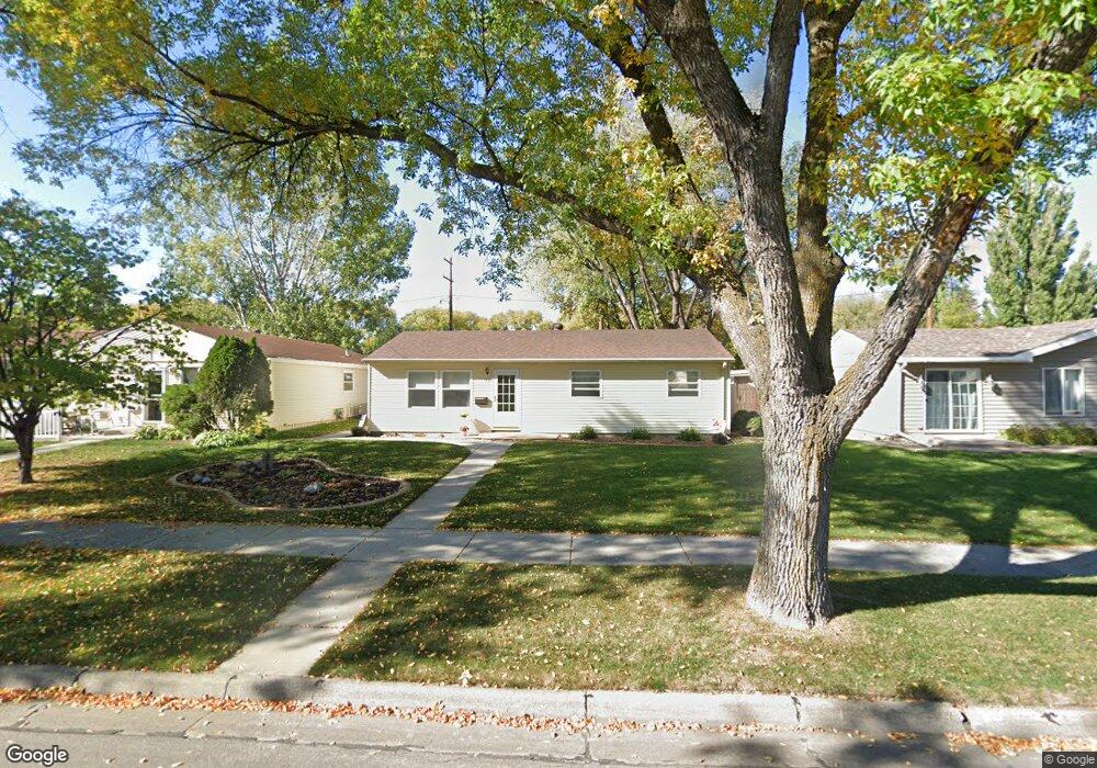 1322 S 18th St, Grand Forks, ND 58201 - photo 1