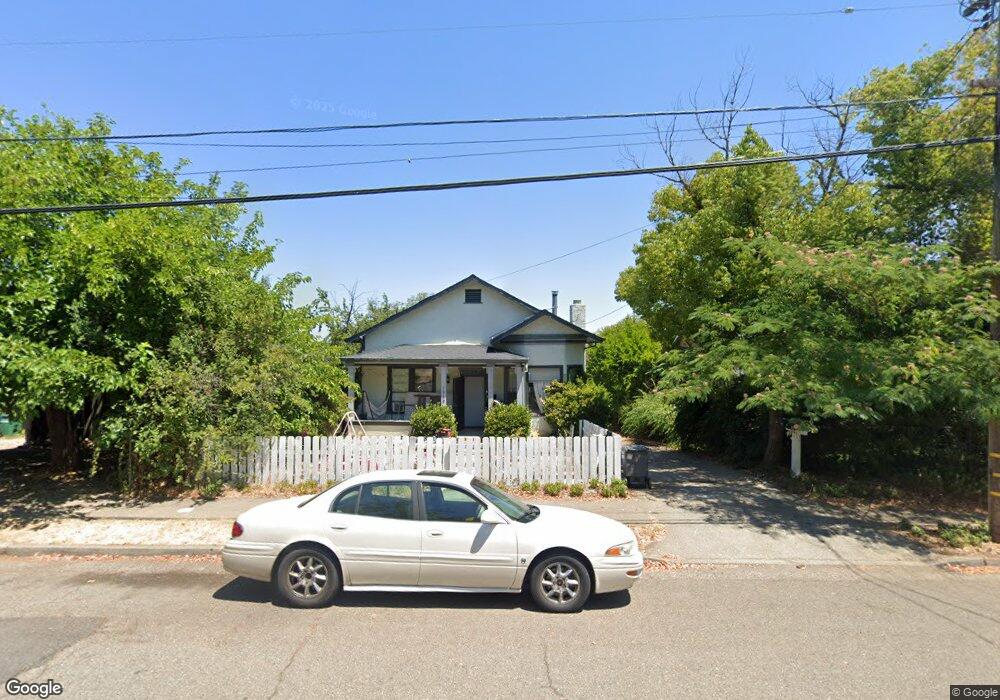 1559B Willis St, Redding, CA 96001 - photo 1