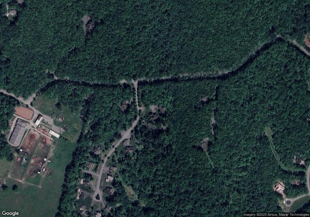 102 Moss Creek Ct, Hawley, PA 18428 - photo 1